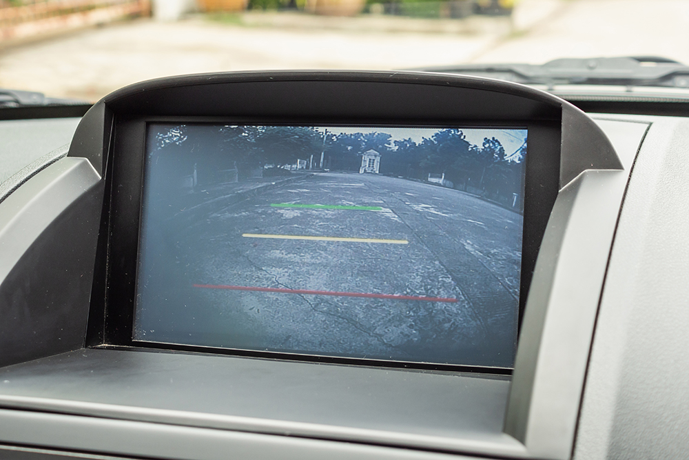 We Install Reversing Cameras in Auckland